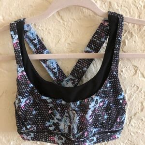 LULULEMON STUFF YOUR BRA II SIZE 6